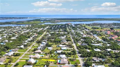 View/Area - 5439 SE Horseshoe Point Rd, Stuart, FL 34997 photo 2 of 7