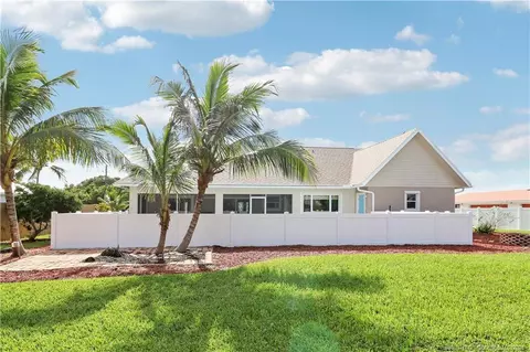 Exterior - 5439 SE Horseshoe Point Rd, Stuart, FL 34997 photo 12 of 12