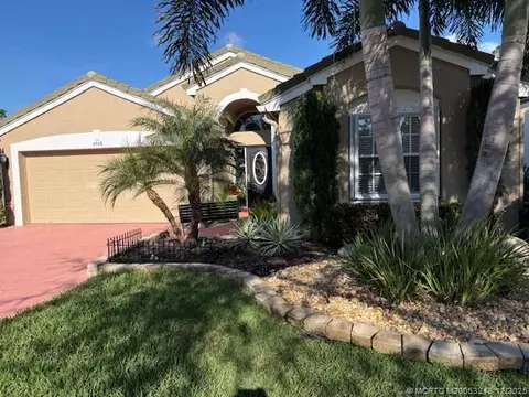6948 SE Twin Oaks Cir, Stuart, FL 34997