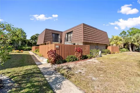 5802 SE Riverboat Dr #301, Stuart, FL 34997