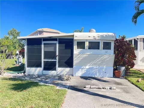 685 Nettles Blvd, Jensen Beach, FL 34957