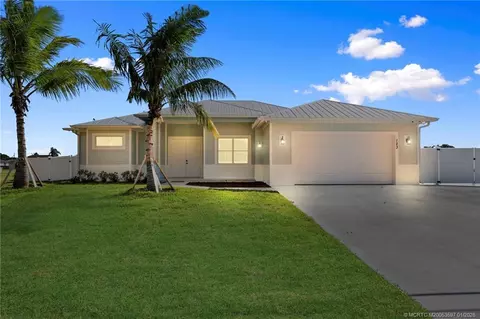 3834 NE Barbara Dr, Jensen Beach, FL 34957