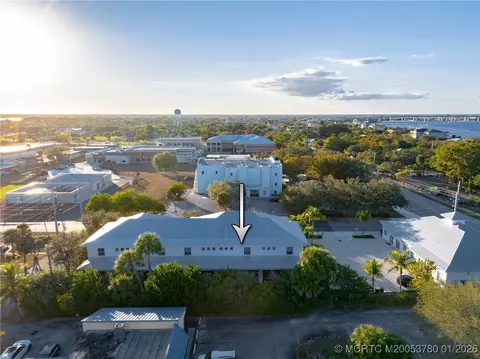 View/Area - 411 SE High School Ave, Stuart, FL 34994 photo 4 of 7