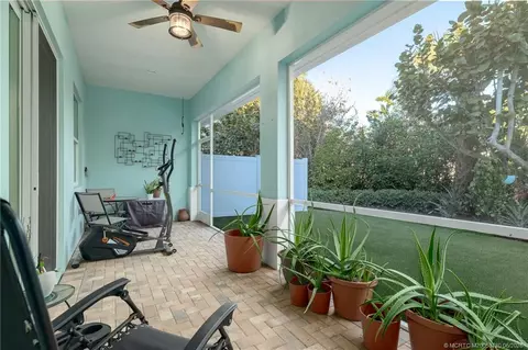 Exterior - 411 SE High School Ave, Stuart, FL 34994 photo 3 of 5