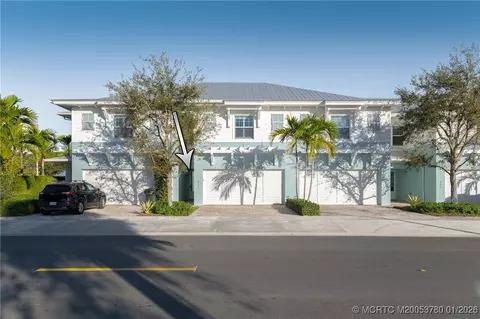 Exterior - 411 SE High School Ave, Stuart, FL 34994 photo 7 of 7