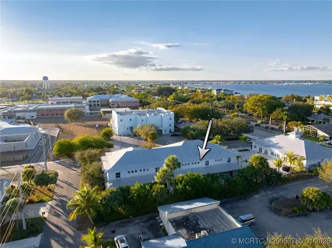 View/Area - 411 SE High School Ave, Stuart, FL 34994 photo 5 of 7