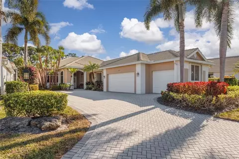 2379 SW Manor Hill Dr, Palm City, FL 34990
