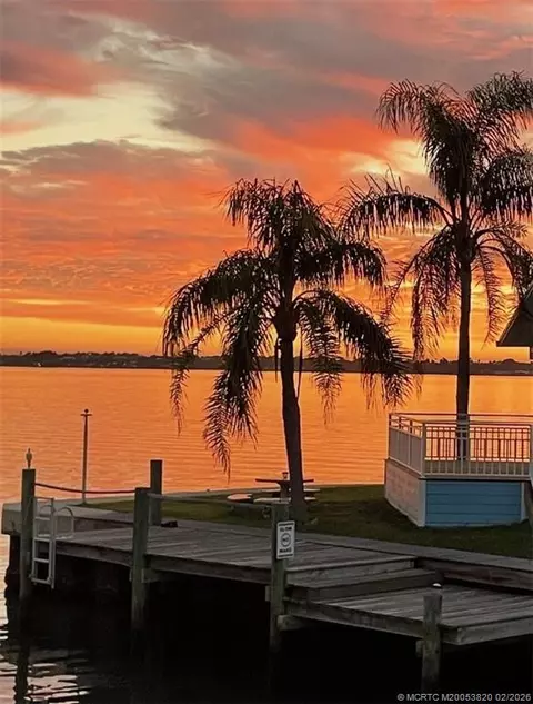 1230 Nettles Blvd, Jensen Beach, FL 34957