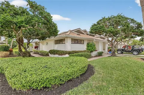 5627 SE Foxcross Pl, Stuart, FL 34997