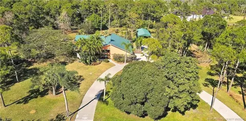 10941 SW Hawkview Cir, Stuart, FL 34997