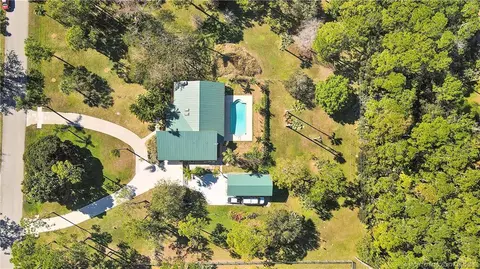 View/Area - 10941 SW Hawkview Cir, Stuart, FL 34997 photo 3 of 4
