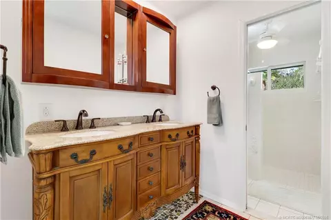 Bath - 10941 SW Hawkview Cir, Stuart, FL 34997 photo 1 of 3