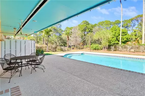 Exterior - 10941 SW Hawkview Cir, Stuart, FL 34997 photo 6 of 10
