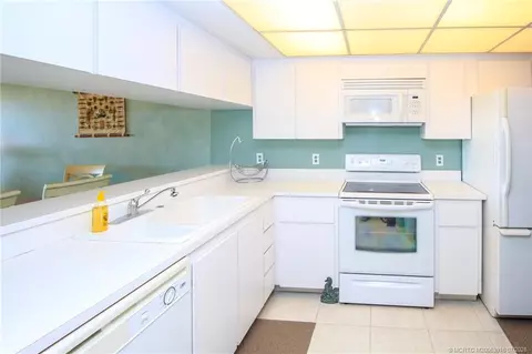 4490 NE Sandpebble Trce #105, Stuart, FL 34996 photo 11