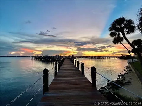 View/Area - 4490 NE Sandpebble Trce #105, Stuart, FL 34996 photo 4 of 8