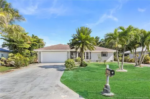 2281 SE Mcmaster St, Port Saint Lucie, FL 34952