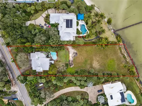 94 N Sewalls Point Rd, Stuart, FL 34996