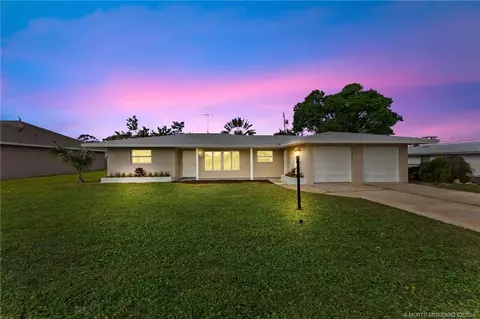 208 Riomar Dr, Port Saint Lucie, FL 34952