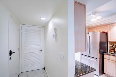 Entry Way - 10 NE Plantation Rd #101, Stuart, FL 34996 photo 1 of 1