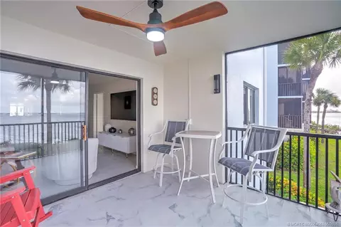 Exterior - 10 NE Plantation Rd #101, Stuart, FL 34996 photo 7 of 10