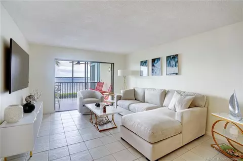 Living - 10 NE Plantation Rd #101, Stuart, FL 34996 photo 1 of 2
