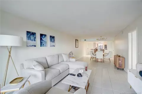 Living - 10 NE Plantation Rd #101, Stuart, FL 34996 photo 2 of 2