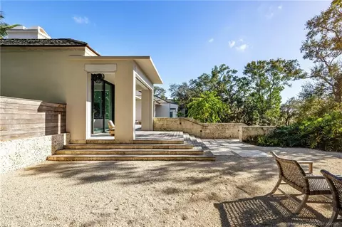 Exterior - 109 S River Rd, Stuart, FL 34996 photo 15 of 41