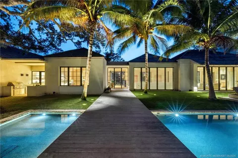 Exterior - 109 S River Rd, Stuart, FL 34996 photo 4 of 41