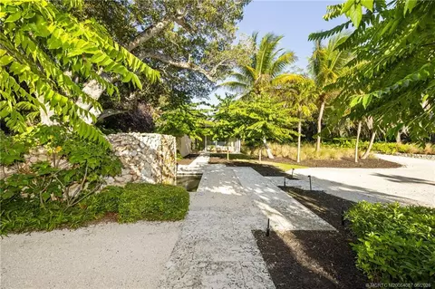 Exterior - 109 S River Rd, Stuart, FL 34996 photo 23 of 41