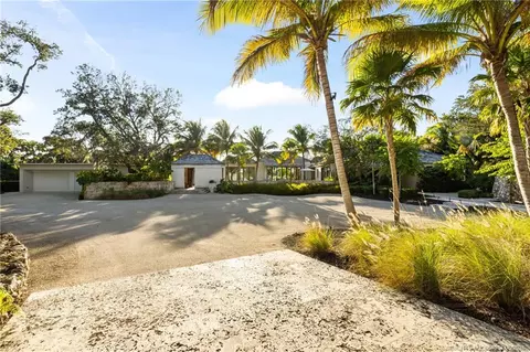 Exterior - 109 S River Rd, Stuart, FL 34996 photo 6 of 41