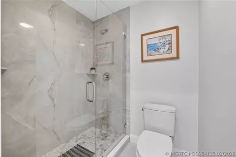 Bath - 6433 SE Brandywine Ct #219, Stuart, FL 34997 photo 2 of 3