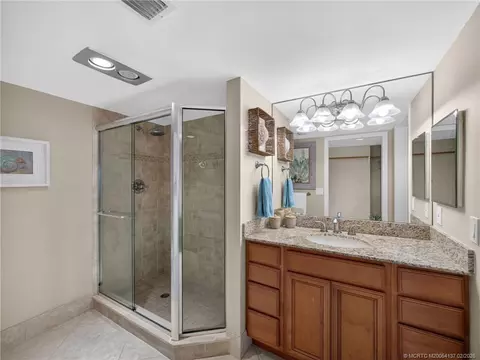 Bath - 4680 NE Sandpebble Trce #103, Stuart, FL 34996 photo 1 of 3