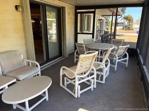 2592 SW Thunderbird Trl, Stuart, FL 34997 photo 10