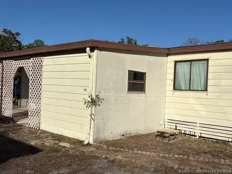 2592 SW Thunderbird Trl, Stuart, FL 34997 photo 22