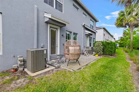 Exterior - 1810 SE Ocean Cove Way, Stuart, FL 34996 photo 6 of 7