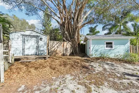 Exterior - 3003 SE River Ter, Stuart, FL 34996 photo 6 of 11
