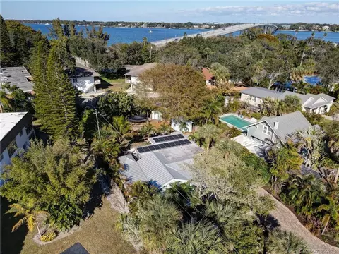 View/Area - 3003 SE River Ter, Stuart, FL 34996 photo 2 of 3