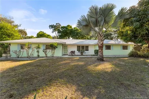 1201 Oak Ave, Fort Pierce, FL 34982