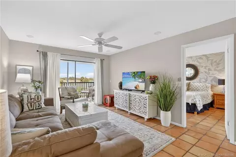 Living - 40 NE Plantation Rd #403, Stuart, FL 34996 photo 4 of 4