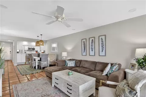 Living - 40 NE Plantation Rd #403, Stuart, FL 34996 photo 3 of 4