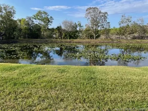 View/Area - 80 SW Blackburn Ter #3, Stuart, FL 34997 photo 2 of 5