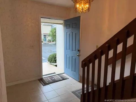 Entry Way - 80 SW Blackburn Ter #3, Stuart, FL 34997 photo 1 of 4