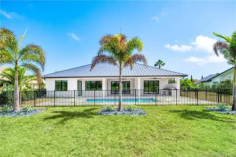 Exterior - 5101 SE Burning Tree Cir, Stuart, FL 34997 photo 10 of 14