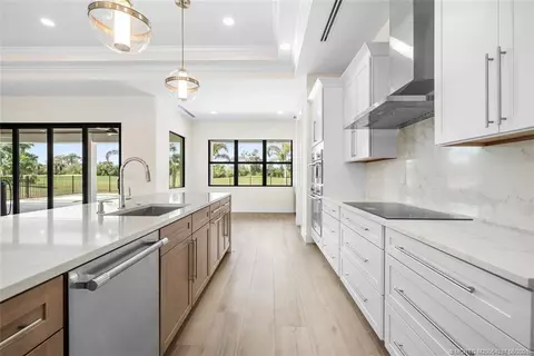 Kitchen - 5101 SE Burning Tree Cir, Stuart, FL 34997 photo 4 of 7