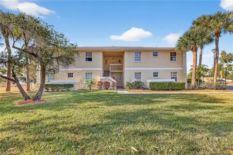 1564 SE Royal Green Cir #104, Port Saint Lucie, FL 34952