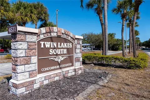 6531 SE Federal Hwy #Q101, Stuart, FL 34997