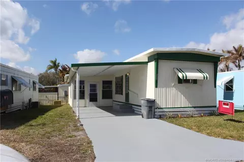 605 NE South Seas Way, Jensen Beach, FL 34957