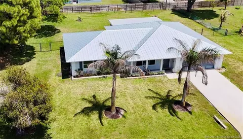 2861 SE Calvin St, Port Saint Lucie, FL 34952