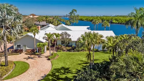 525 SW Perth Pl, Palm City, FL 34990