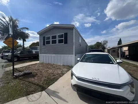 3081 E Mayaguana Ln, Atlantis, FL 33462 photo 6